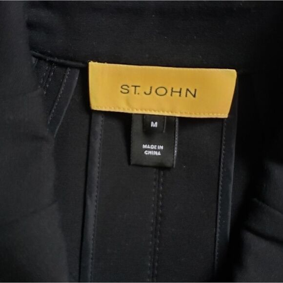 St. John Ruffled Blazer M - Picture 5 of 7